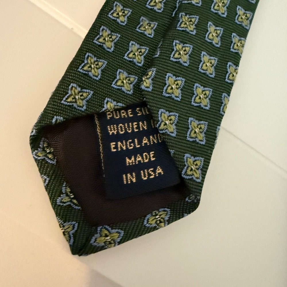 Brooks Brothers Makers Green Geometric Silk Tie Woven in England Made in USA - Picture 4 of 4